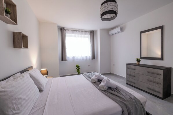 2 Schlafzimmer, Bügeleisen/Bügelbrett, WLAN, Bettwäsche