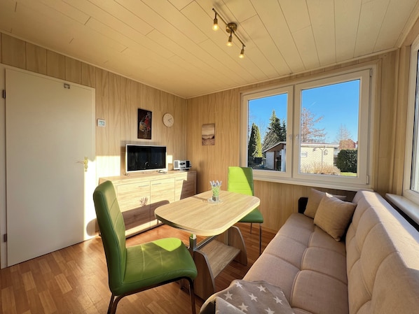 TV, books - Cozy bungalow vacation idyll (Koserow)