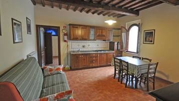 Smart TV, table tennis