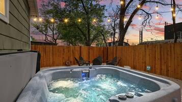 Bain à remous extérieur