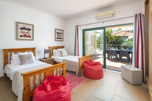 4 slaapkamers, een strijkplank/strijkijzer