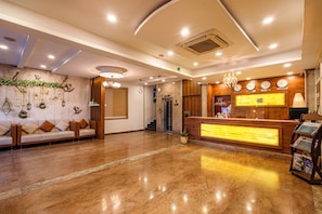 Reception - W Hotel Shamshabad Hyderabad Airport (Hyderabad)