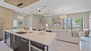 Townhome, 3 Bedrooms | Interior - Uptown Oasis 3 Bedroom Townhouse (Sarasota)