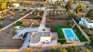 Exterior - Tenuta alle Macchie, swimming pool, 4 guests, two bedrooms (Racale)