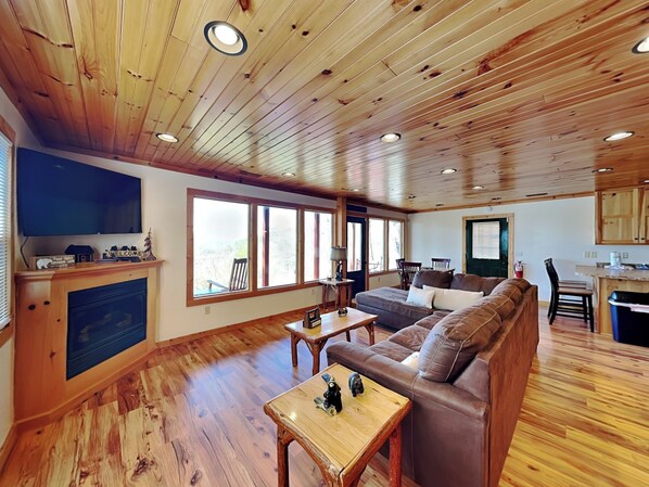 Smart TV, fireplace, video games