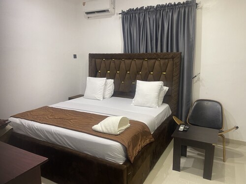 JcGold Hotel and Apartment