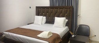 JcGold Hotel and Apartment