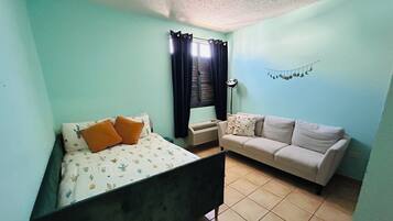 2 bedrooms, WiFi, bed sheets