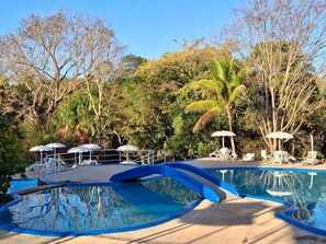 Indoor pool, 3 outdoor pools, open 9:00 AM to 10:00 PM, pool umbrellas - Itiquira Park Hotel (Formosa)