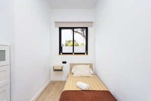 2 chambres, fer et planche Ă repasser, Wi-Fi, draps fournis