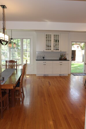 Dining - Historic remodeled 4-bedroom house in heart of University Neighborhood, Syracuse (Syracuse)