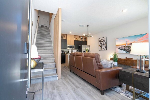 TV - Magical Townhouse Steps from Disney Park 3389 (Kissimmee)