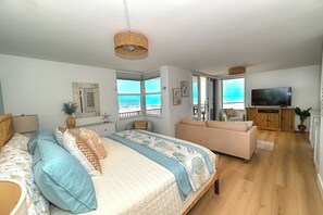 1 bedroom, iron/ironing board, free WiFi, bed sheets - Seaside Serenity at EBT 105C (Fort Myers Beach)