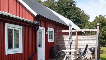 House | Outdoor dining