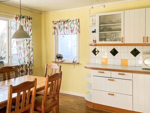 House | Interior - 4 Star Holiday Home in Burgsvik (Burgsvik)