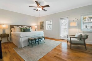 4 bedrooms, iron/ironing board, free WiFi, bed sheets - ☀️Walk to Beach-4 Bikes-Rooftop Views-Pool-1 Rooftop Relaxation☀️ (Santa Rosa Beach)