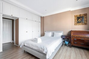 1 chambre, fer et planche à repasser, Wi-Fi gratuit, draps fournis