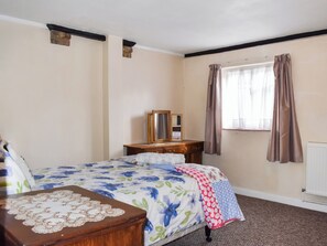 3 bedrooms, free WiFi, bed sheets