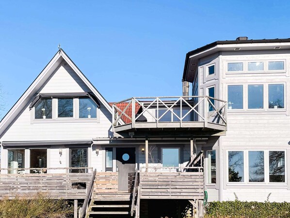 House | Exterior