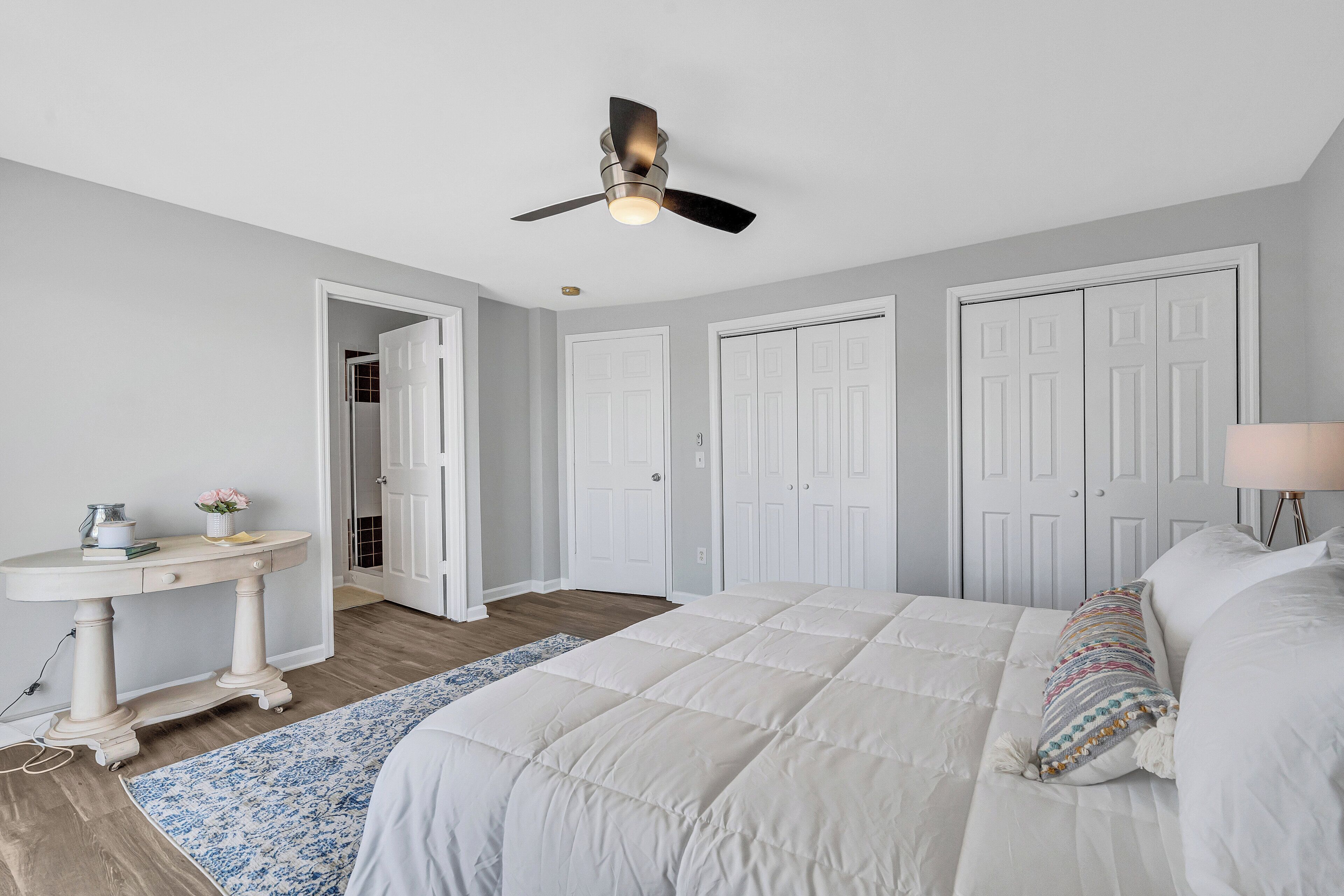 4 bedrooms, WiFi, bed sheets