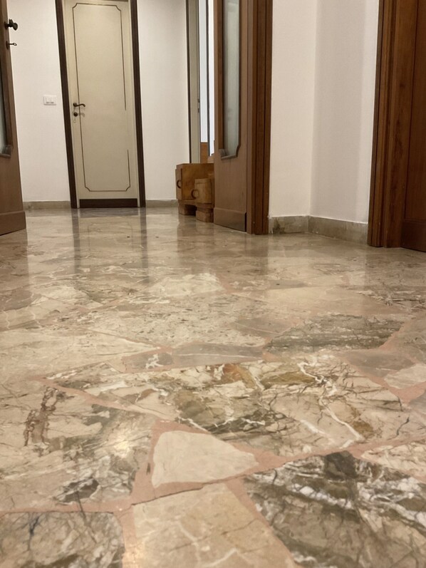 Interior detail - Coach 82 (Florence)