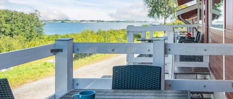 House | Water view