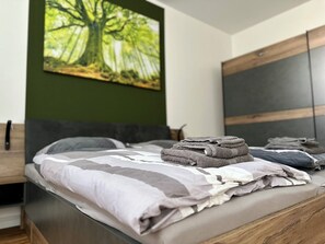 1 Schlafzimmer, Bügeleisen/Bügelbrett, kostenloses WLAN, Bettwäsche