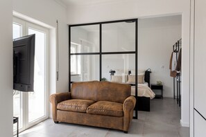 1 室のベッドルーム、アイロン / アイロン台、インターネット、ベッドシーツ