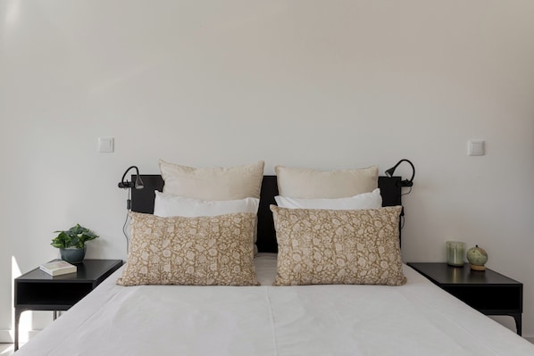 1 bedroom, iron/ironing board, Internet, bed sheets