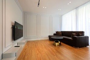 TV, offices