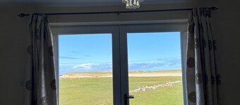 Luxury Holiday Home in Bunbeg - Perfect Coastal Getaway