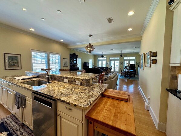 Interior - La Retraite 361 3-bedroom 3.5 bath Fernandina Bch w ocean views &gourmet kitchen (Fernandina Beach)