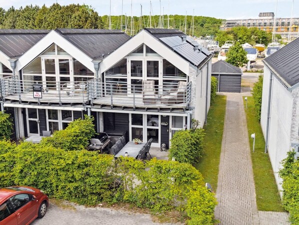House | Exterior