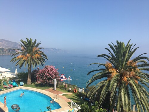 Attractive Firstline apartment on the beach in central Nerja