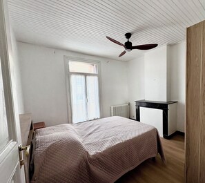 2 bedrooms, iron/ironing board - Apartment for cures or vacations, le boulou 6 persons, 2 bedrooms. (Le Boulou)