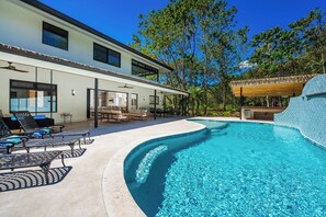Pool - Super lux 5-bedroom, 7 bath house in beautiful Playa Grande with golf cart! (Playa Grande)