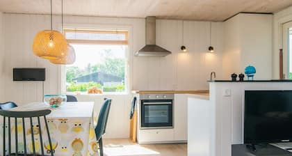 6 Person Holiday Home in Juelsminde