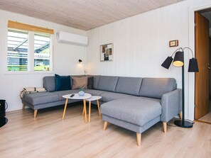 House | Interior - 6 Person Holiday Home in Juelsminde (Horsens)