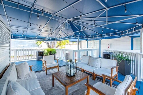 The Penthouse at Custom House Inn | New!