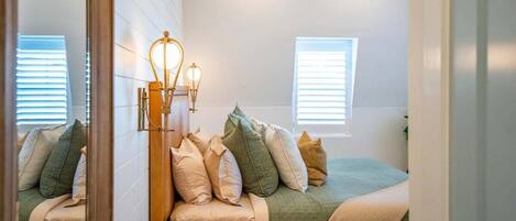 3 bedrooms, free WiFi, bed sheets