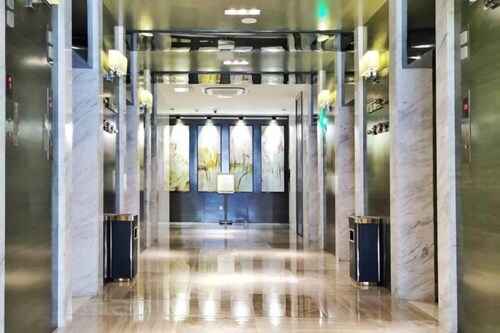 BaiLing Nicesoe Hotel (Guiyang Spray Pool Zilinan)