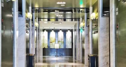 BaiLing Nicesoe Hotel (Guiyang Spray Pool Zilinan)