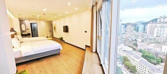 BaiLing Nicesoe Hotel (Guiyang Spray Pool Zilinan)