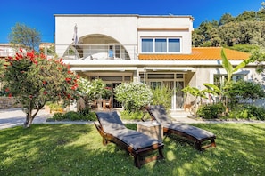 Exterior - Studio in Rab Near Sandy Beach and Jacuzzi (Rab)