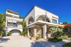 Apartment | Exterior - Studio in Rab Near Sandy Beach and Jacuzzi (Rab)