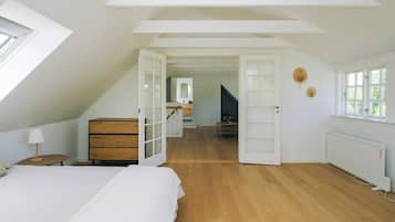 House | Interior