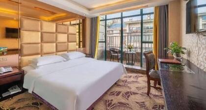 Yuejia Hotel (Yiwu International Trade Mall)