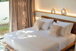 4 bedrooms, desk, iron/ironing board, free WiFi