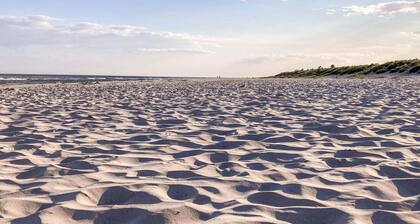 Serene Lakehouse With Rowing Boat