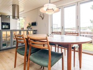House | Dining - 6 Person Holiday Home in Pandrup (Pandrup)